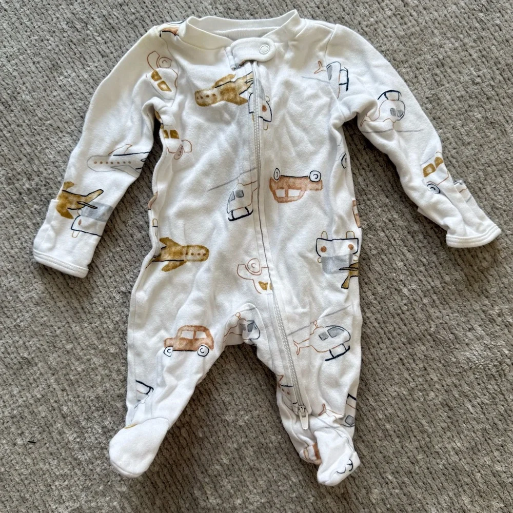 Carter's Newborn Footed‎ Zip Sleeper Airplane & Vehicle Print